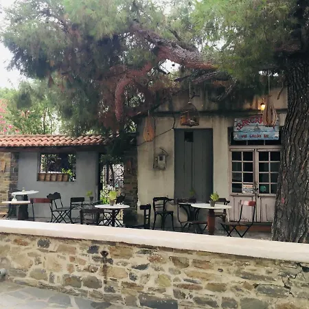 Liotrivi At Old
