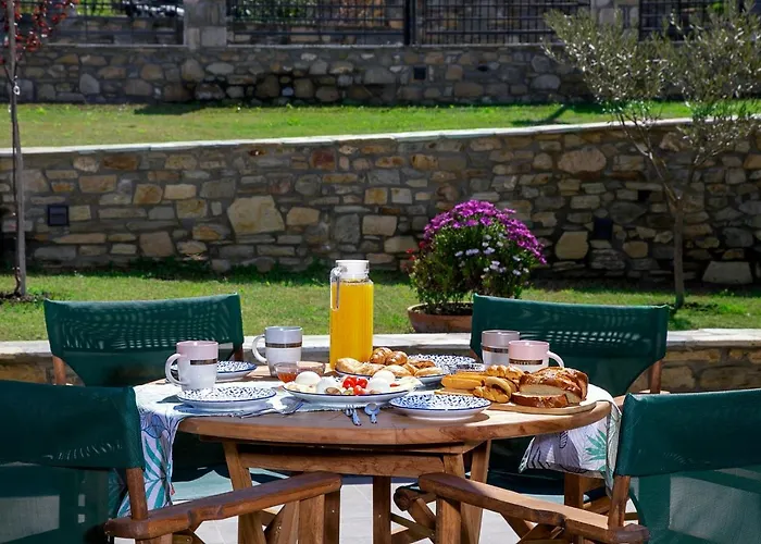 Liotrivi At Old Ferienhaus Nikiti (Sithonia)